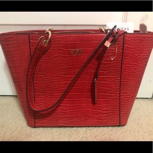 RED GUESS PURSE
